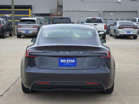 Used 2024 Tesla Model 3 Standard Range RWD image 5