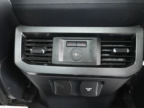 Used 2023 Ford F250 Platinum image 7