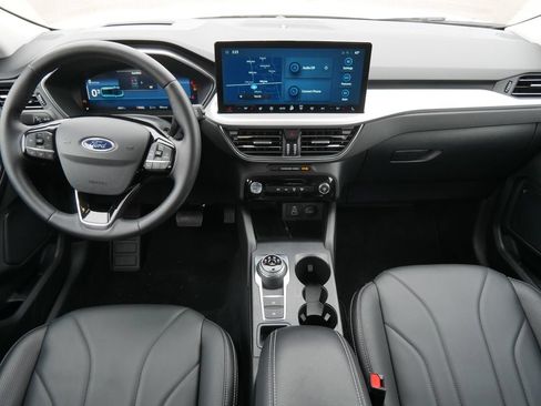 New 2025 Ford Escape SE w/ PHEV Premium Package FWD image 13