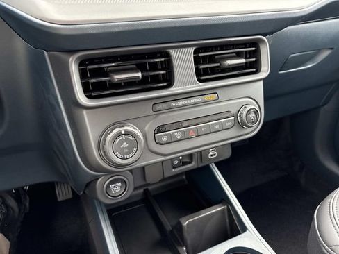 New 2026 Ford Maverick Lariat w/ Black Appearance Package AWD/4WD image 26