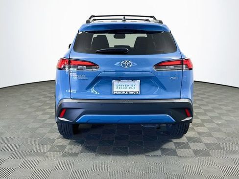 Certified 2026 Toyota Corolla Cross XLE FWD image 7