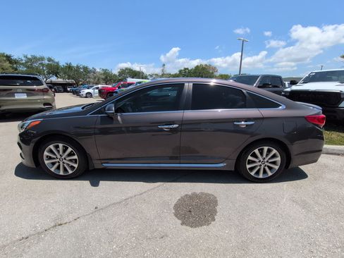 Used 2017 Hyundai Sonata Limited w/ Tech Package 03 FWD image 8