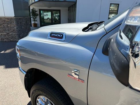 Used 2024 RAM 3500 Laramie w/ Towing Technology Group image 13