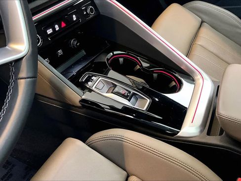 Certified 2025 Audi Q5 Premium Plus w/ Premium Plus image 16