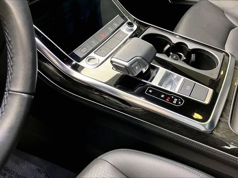 Used 2024 Audi Q7 2.0T Premium Plus image 16