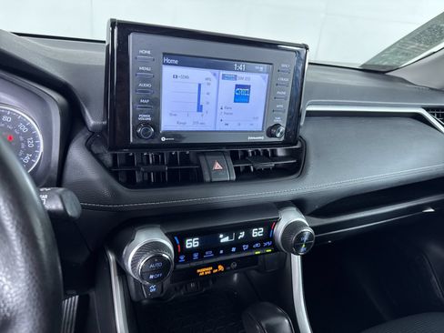 Used 2022 Toyota RAV4 LE AWD/4WD image 24