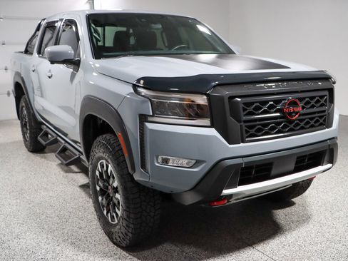 Used 2023 Nissan Frontier PRO-4X w/ Pro Convenience Package image 5