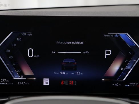 Certified 2025 BMW 330i xDrive Sedan w/ Convenience Package image 7