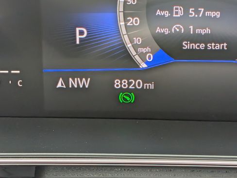 Used 2025 Volkswagen Jetta SE w/ Sunroof Package FWD image 25