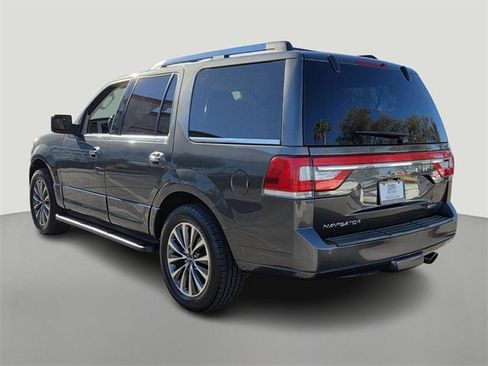 Used 2015 Lincoln Navigator 4WD image 4