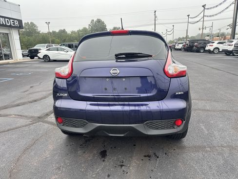 Used 2017 Nissan Juke S AWD/4WD image 4