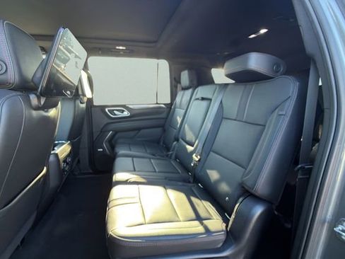 Used 2021 Chevrolet Suburban RST w/ Rear Media and Nav Package image 17