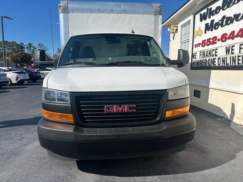 Used 2021 GMC Savana 3500 Extended w/ Power Convenience Package image 2