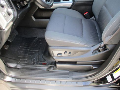 Used 2017 Chevrolet Silverado 1500 LT w/ All Star Edition image 29