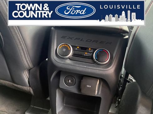 Used 2025 Ford Explorer ST-Line w/ ST-Line Street Pack AWD/4WD image 21