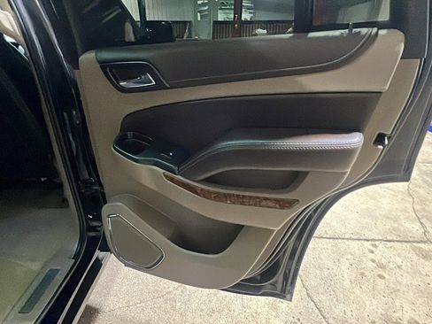 Used 2017 Chevrolet Tahoe Premier image 18