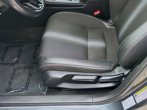 Certified 2025 Honda Civic Sport image 17