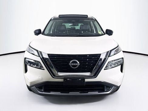 Used 2023 Nissan Rogue SL w/ SL Premium Package image 2