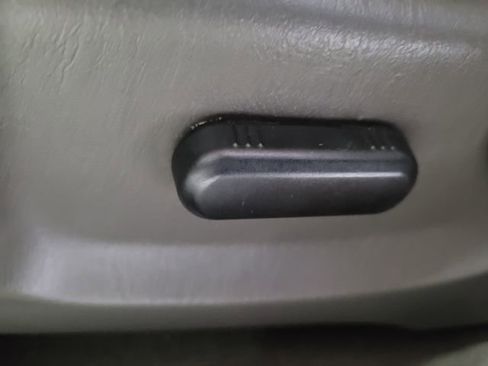 Used 2011 Ford Escape XLT image 25