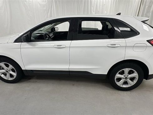 Used 2024 Ford Edge SE image 6