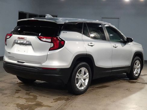 Used 2022 GMC Terrain SLE image 7