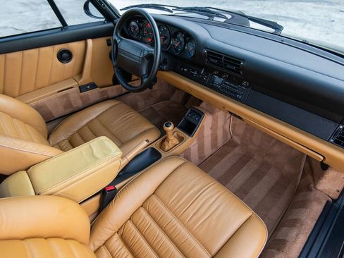 Used 1992 Porsche 911 Turbo image 16