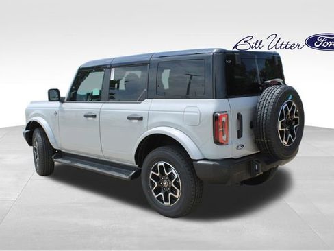New 2026 Ford Bronco Outer Banks AWD/4WD image 4