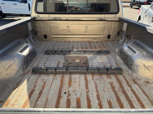 Used 2004 Ford F250 Lariat image 19