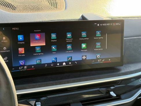 Used 2024 BMW X5 xDrive50e w/ Premium Package image 27