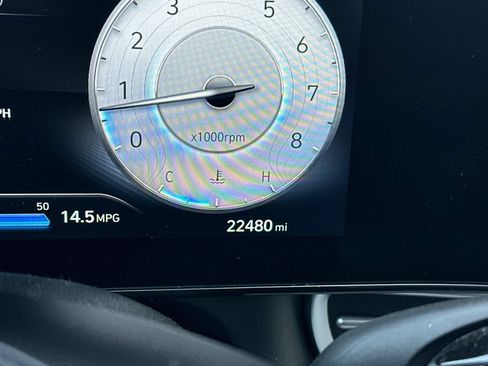 Used 2025 Hyundai Elantra Limited FWD image 32