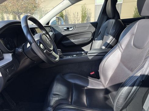 Used 2021 Volvo XC60 T5 Inscription w/ Advanced Package image 16