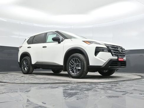 New 2026 Nissan Rogue S image 43