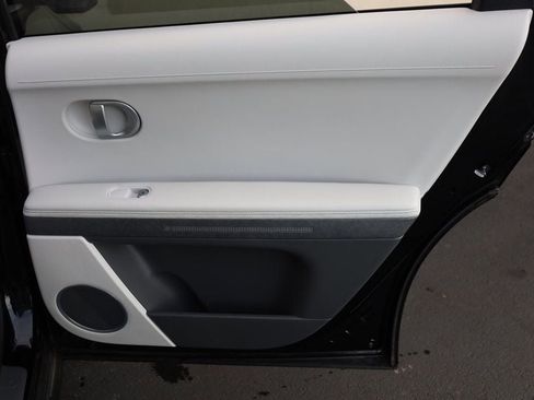 Used 2023 Hyundai Ioniq 5 SEL image 18