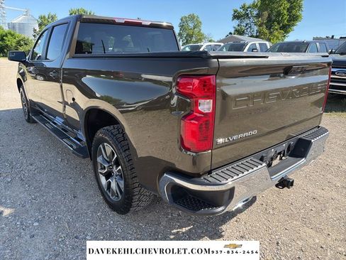 Used 2023 Chevrolet Silverado 1500 LT AWD/4WD image 3