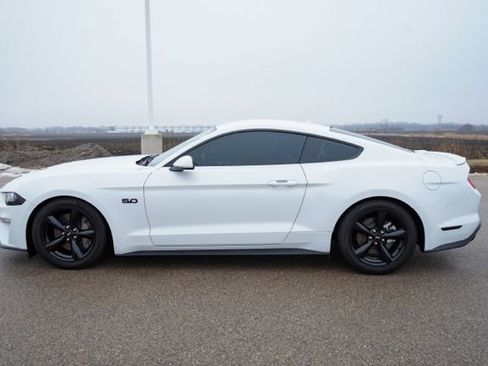 Used 2019 Ford Mustang GT image 4