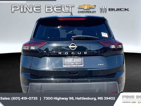 Used 2024 Nissan Rogue S AWD/4WD image 4