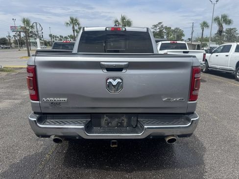 Used 2019 RAM 1500 Laramie AWD/4WD image 3