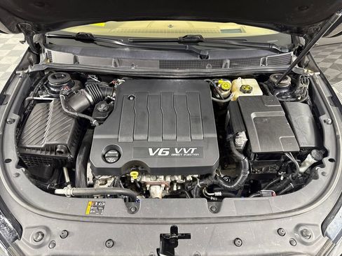 Used 2014 Buick LaCrosse Premium w/ Driver Confidence Package image 9