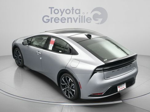 New 2025 Toyota Prius Plug-In Hybrid FWD image 7