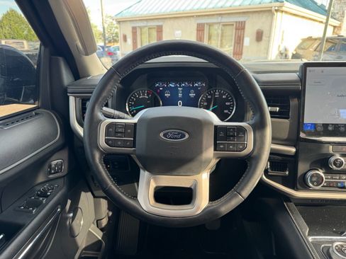 Used 2023 Ford Expedition Max XLT AWD/4WD image 13
