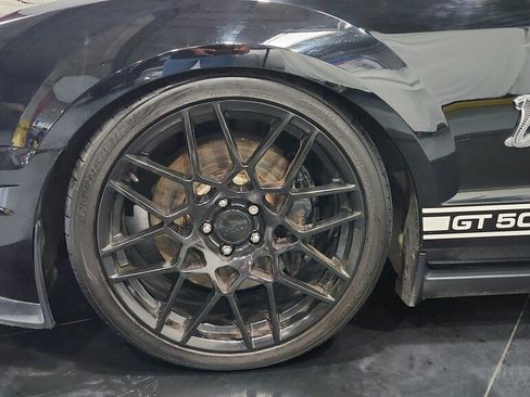 Used 2007 Ford Mustang Shelby GT500 RWD image 14