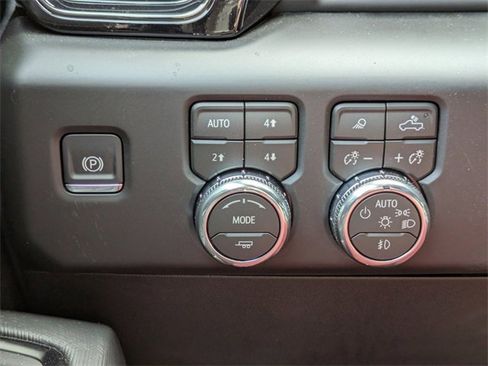 New 2026 GMC Sierra 1500 AT4X w/ LPO, Black Badging Package image 27