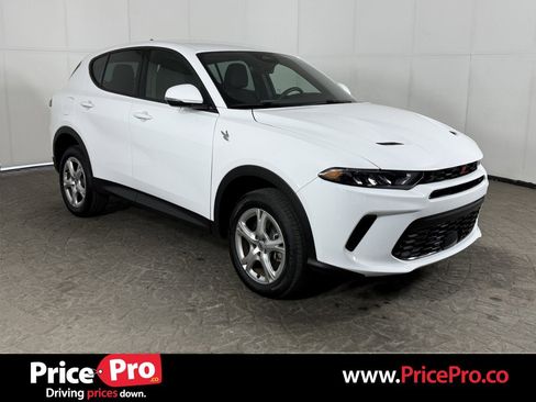 Used 2024 Dodge Hornet GT image 1