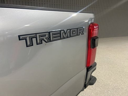 Used 2024 Ford F250 Lariat w/ Tremor Off-Road Package image 6