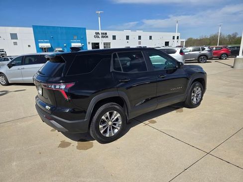 Used 2025 Chevrolet Equinox LT AWD/4WD image 13