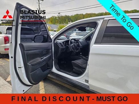 Used 2022 Mitsubishi Outlander Sport LE FWD image 7
