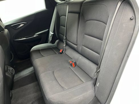 Used 2025 Chevrolet Malibu LT FWD image 20