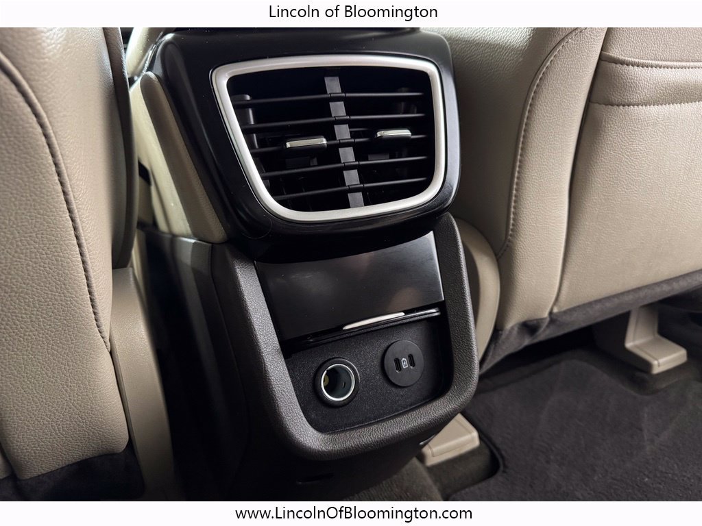 Used 2023 Lincoln Nautilus AWD w/ Premium Package image 14
