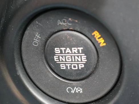 Used 2023 Jeep Wrangler Sahara w/ Cold Weather Group image 12