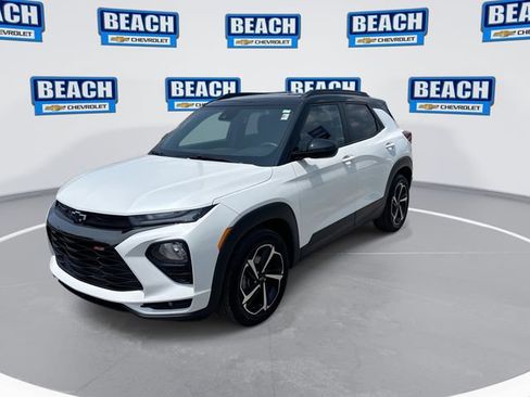 Used 2023 Chevrolet TrailBlazer RS w/ Sun and Liftgate Package AWD/4WD image 4